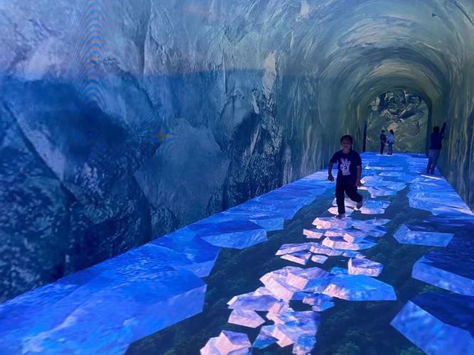 多通道地面互動投影-蘇州好奇數字科技有限公司